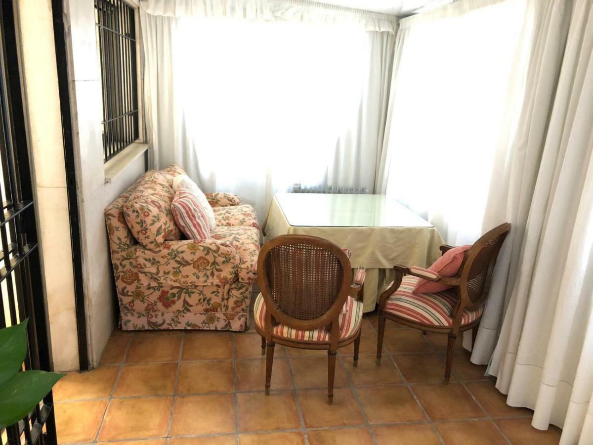 Alojamiento Ronda De Los Tejares Cordoba Exterior photo